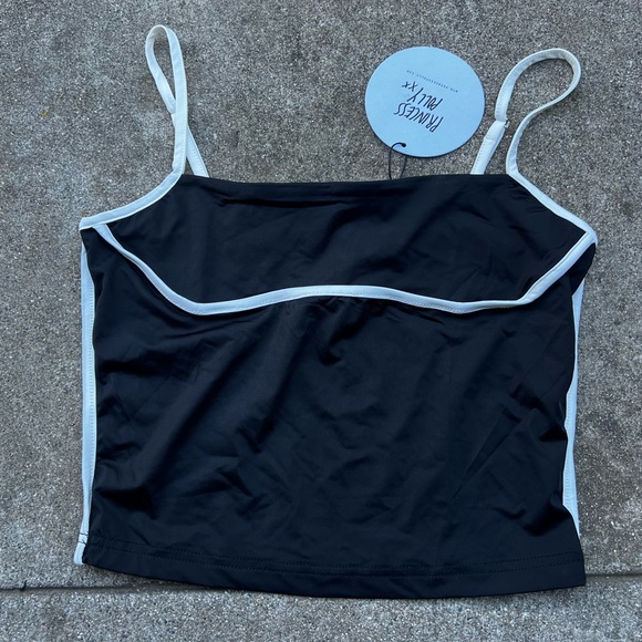 NEW Princess Polly Maidenwell Contrast Black & White Crop Tank Top Size 8 - Picture 6 of 8